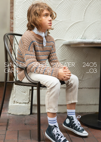 Sandnes-Set, „Sebbe Sweater Junior“, Sandnes Mandarin Petit und Line