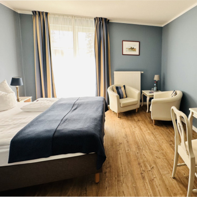 Reservierung Hotelzimmer mit Balkon/Terasse, 1-2...